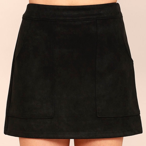 EUC Lulu's Simply Perf Black Suede Mini Skirt - Picture 4 of 10